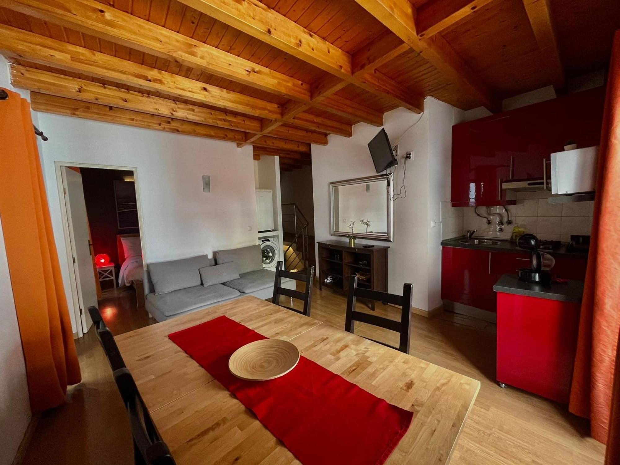 2 Bedroom, 2 Bathroom Apartment - Travessa Da Madalena Lisboa Eksteriør billede