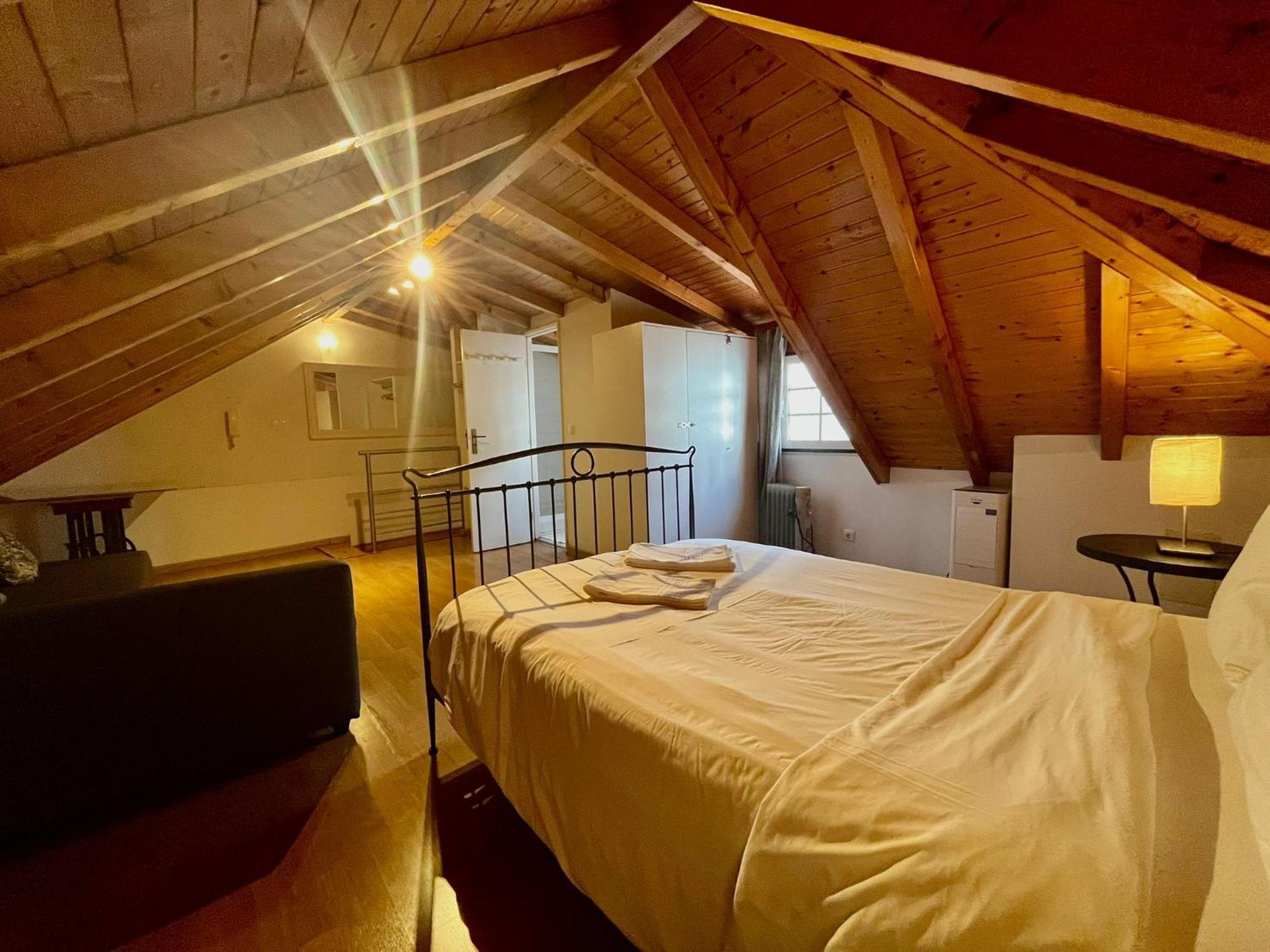 2 Bedroom, 2 Bathroom Apartment - Travessa Da Madalena Lisboa Eksteriør billede